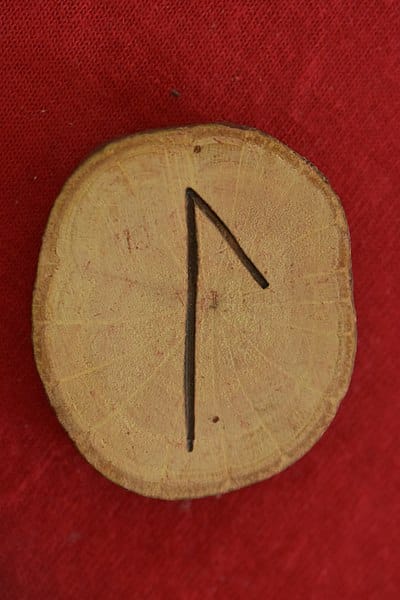 Laguz Runic symbol